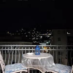 La Casa Di Yuri - Free Private Parking & Air Conditioning Apartment